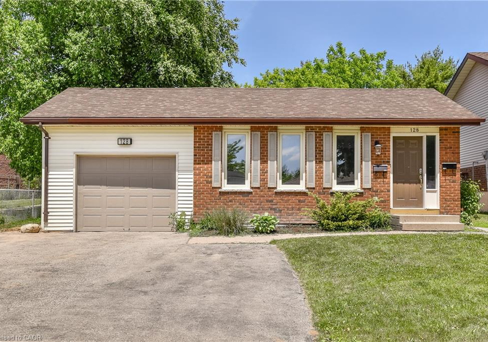 128-carlyle-drive-kitchener-ontario-40792521