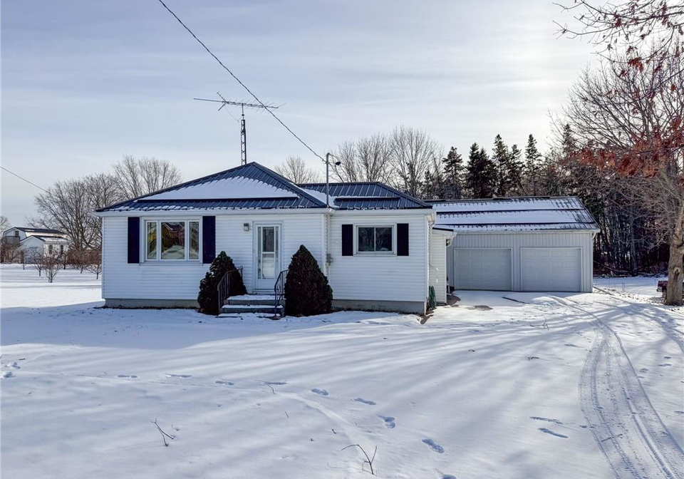 4068-highway-3-simcoe-ontario-40792619