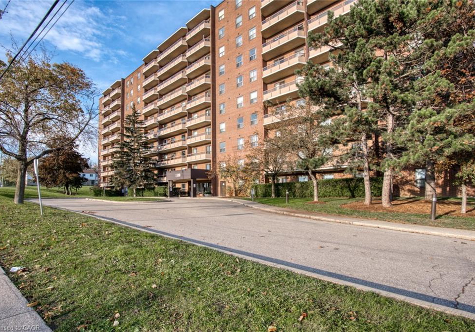1100-courtland-avenue-e-kitchener-ontario-40792652