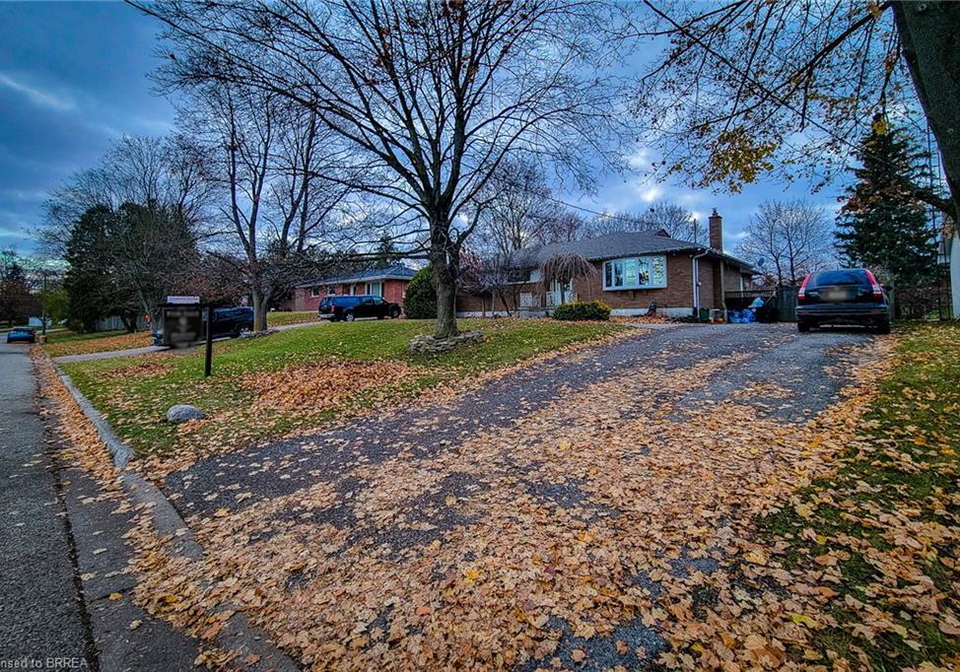 6-bayly-drive-paris-ontario-40792653
