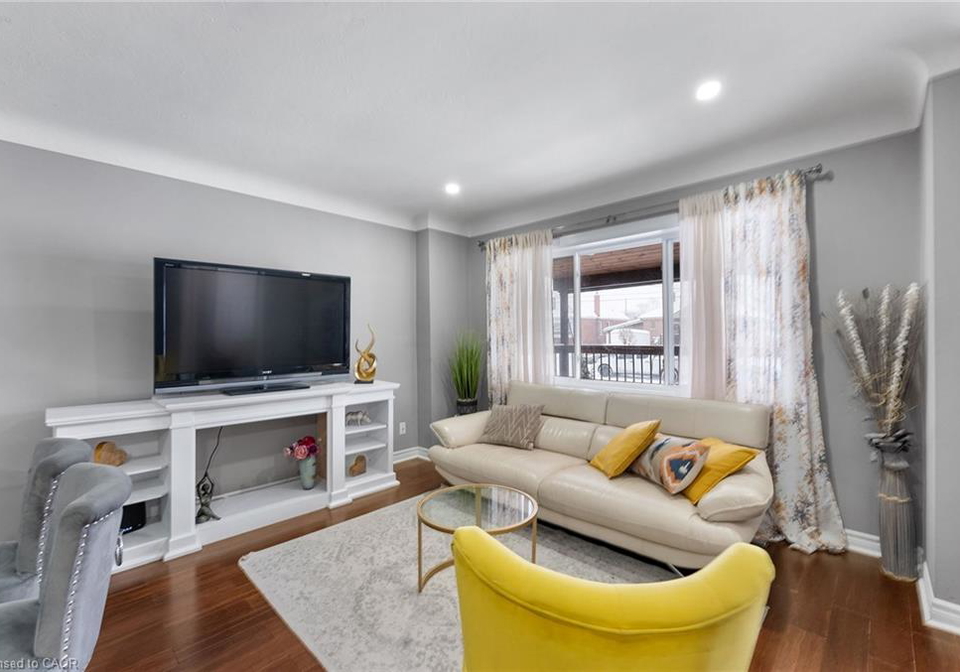 377-east-28th-street-hamilton-ontario-40792755