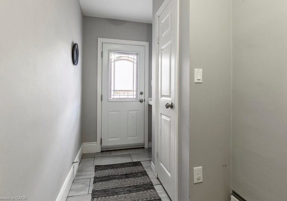 35-ferrie-street-w-hamilton-ontario-40792768