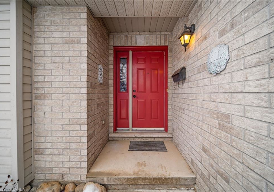 26-jamieson-court-brantford-ontario-40792806