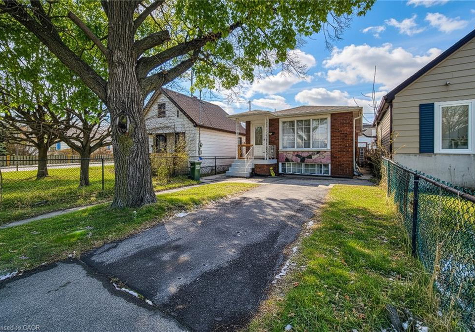212-grace-avenue-hamilton-ontario-40792818