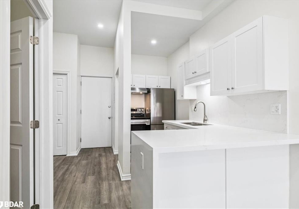 68-peel-street-w-simcoe-ontario-40792835