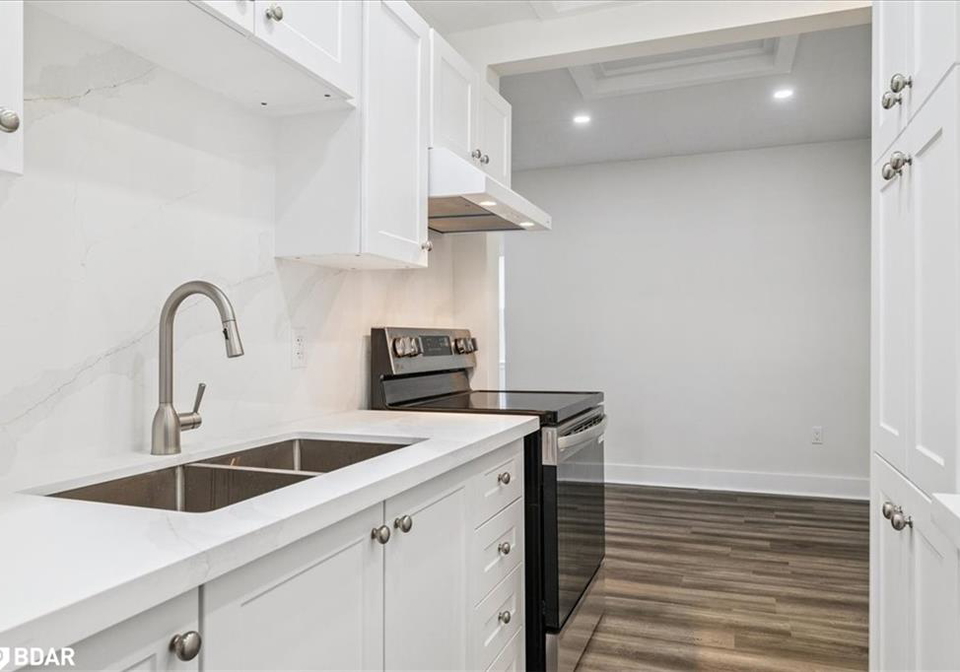 68-peel-street-w-simcoe-ontario-40792844