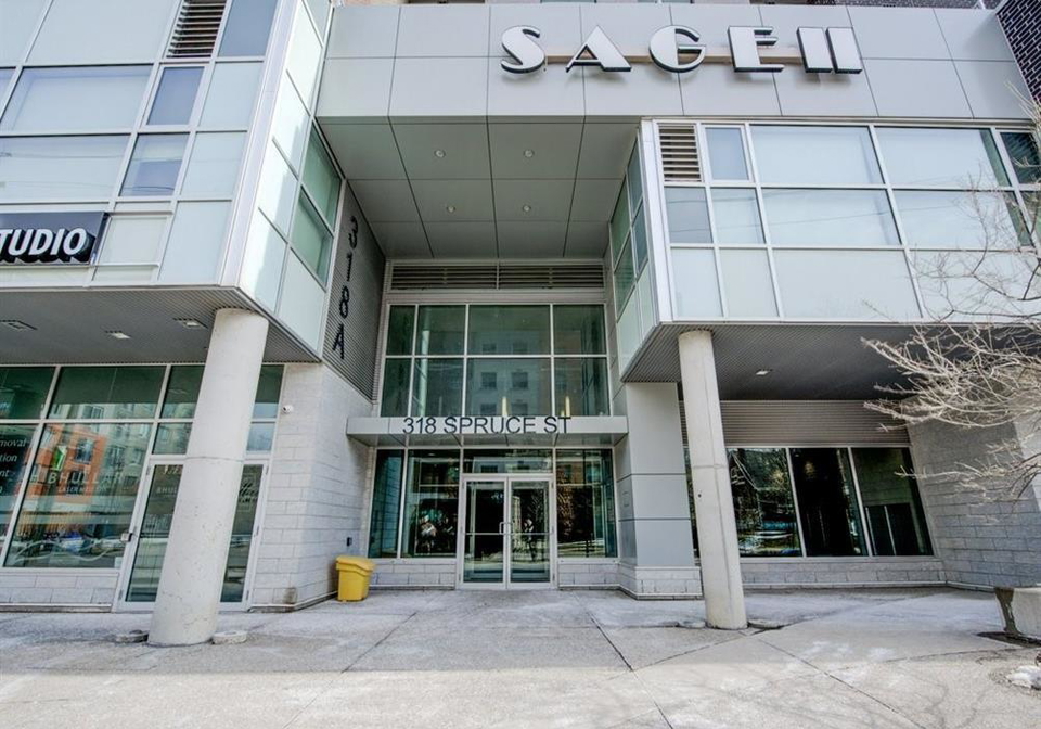 318-spruce-street-waterloo-ontario-40792875