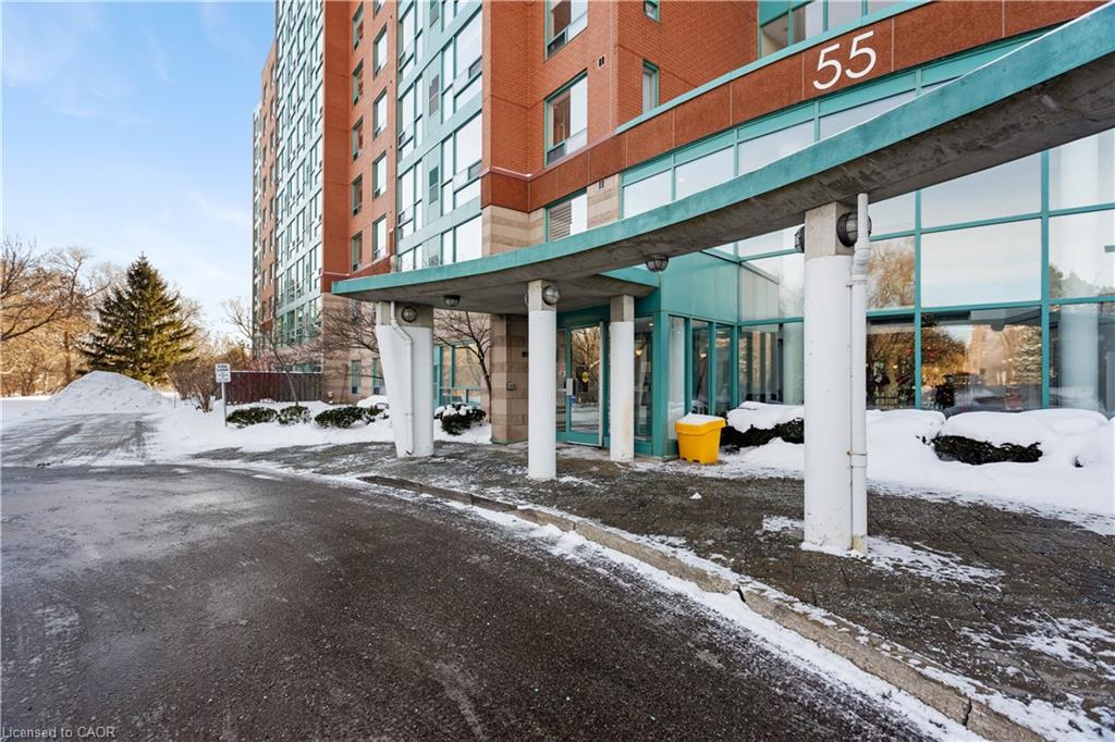 55-blue-springs-drive-waterloo-ontario-40792879