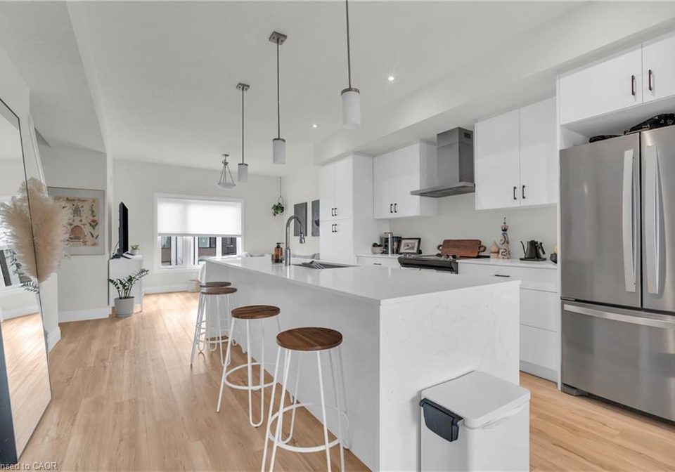 36-lily-lane-guelph-ontario-40792914