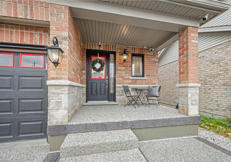 7-forest-creek-drive-kitchener-ontario-40792936