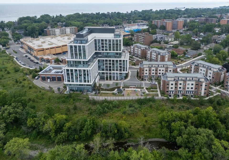 1063-douglas-mccurdy-common-mississauga-ontario-40792952