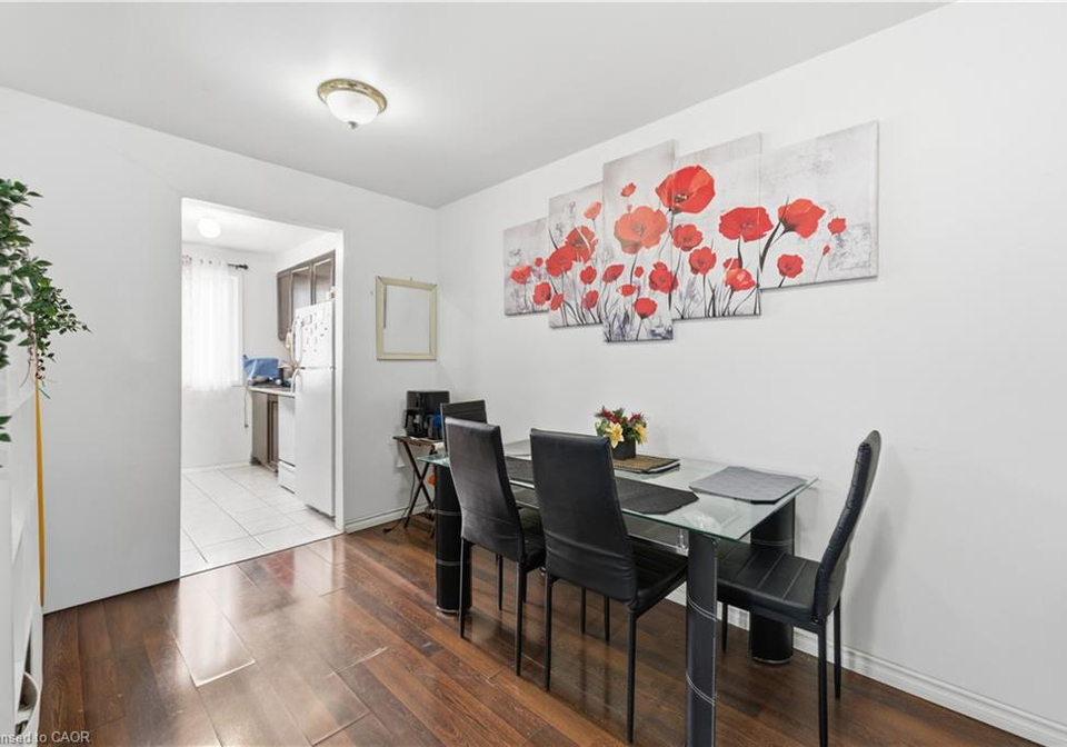 262-kenora-avenue-hamilton-ontario-40792978