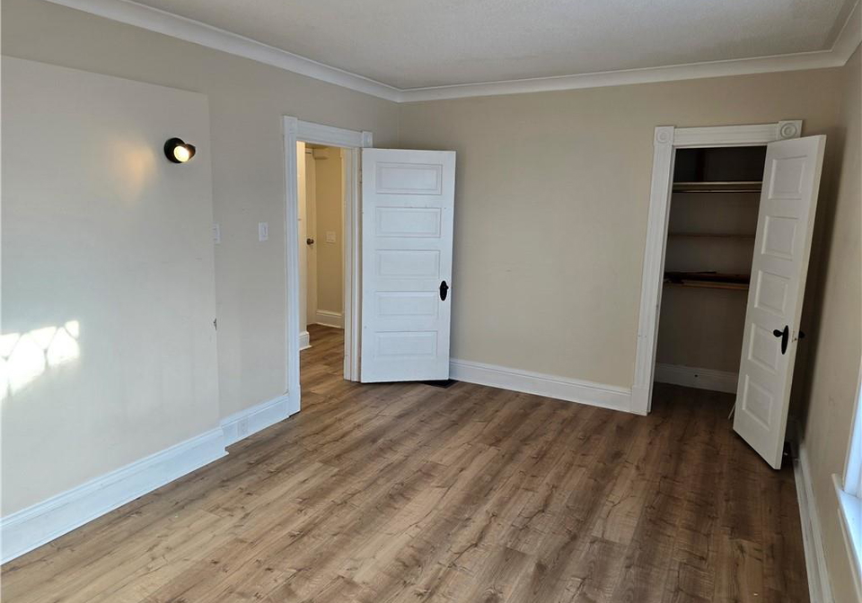 60-lynnwood-avenue-simcoe-ontario-40792999
