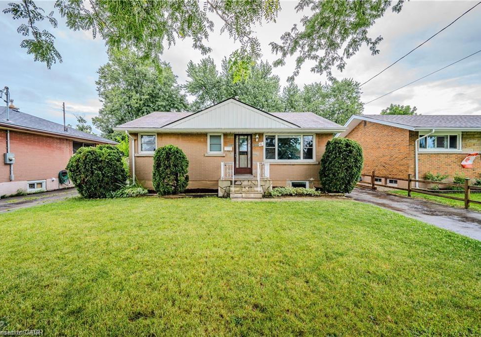 16-huntington-avenue-hamilton-ontario-40793000