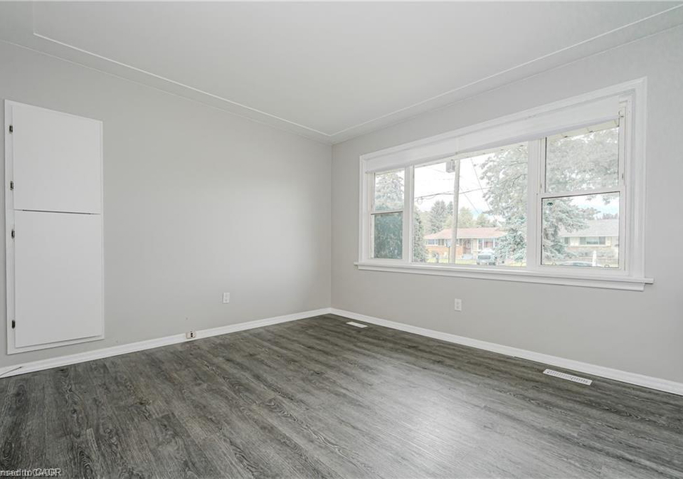 16-huntington-avenue-hamilton-ontario-40793000