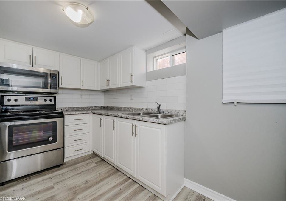 16-huntington-avenue-hamilton-ontario-40793004