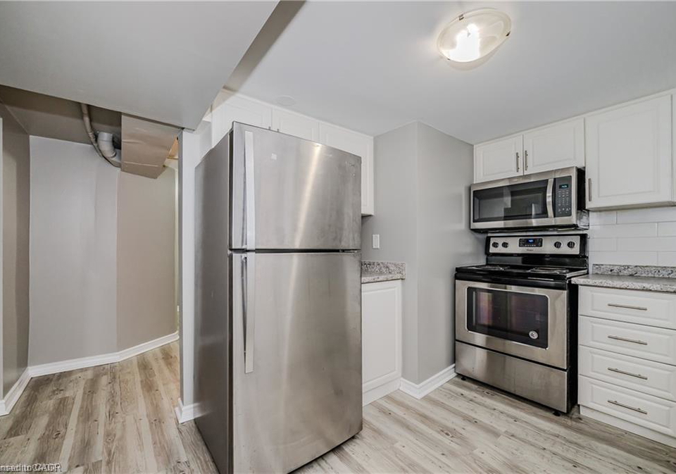 16-huntington-avenue-hamilton-ontario-40793004