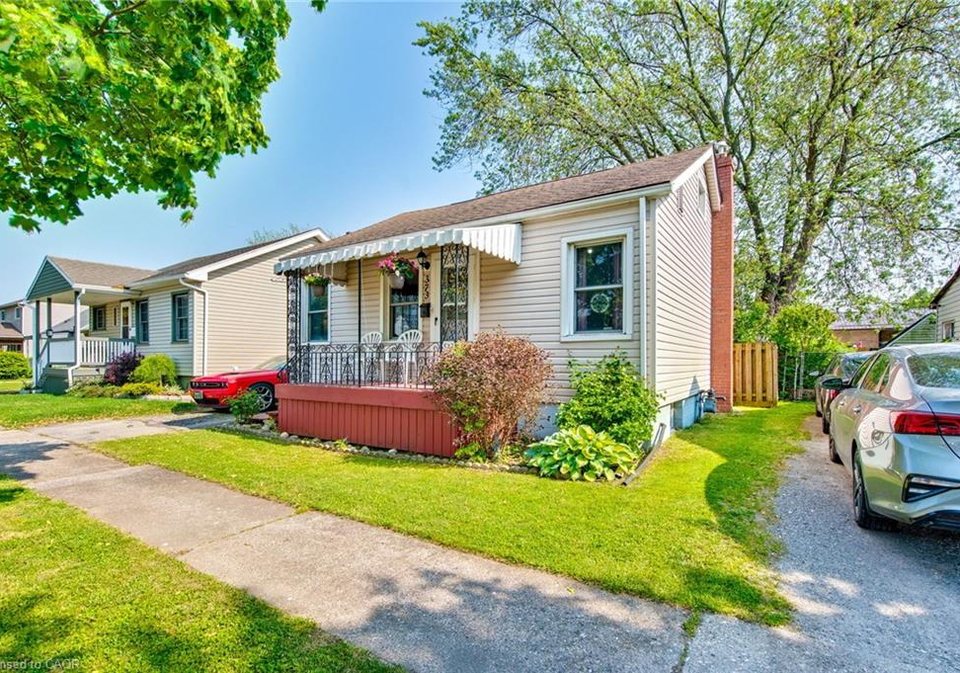 373-simpson-avenue-welland-ontario-40793040