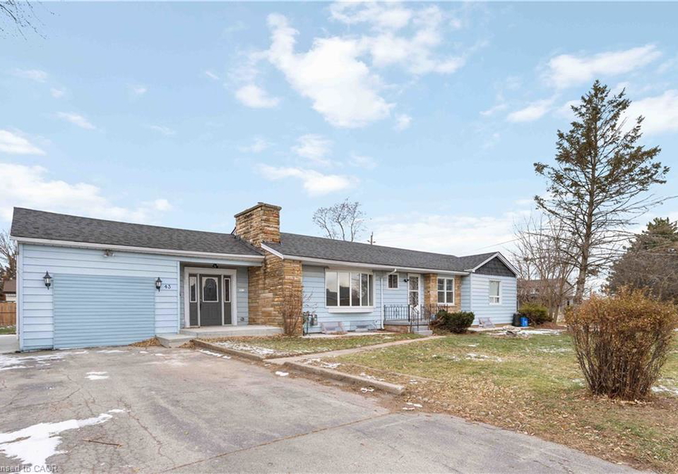 43-norwich-road-stoney-creek-ontario-40793076