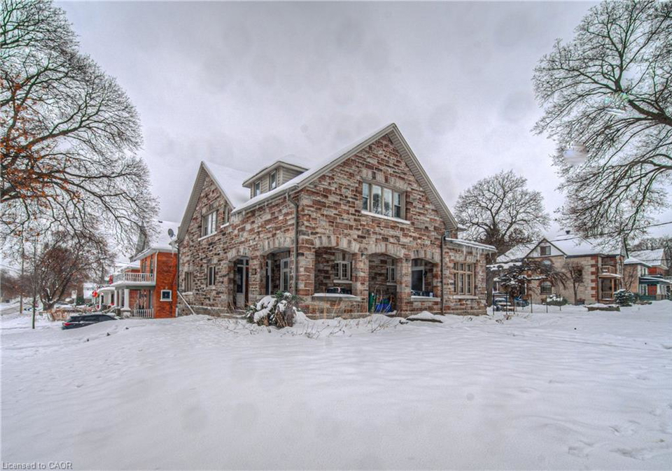916-queenston-road-cambridge-ontario-40793116