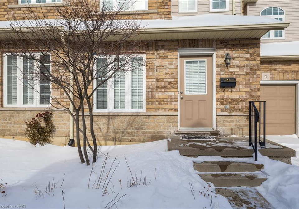 1461-upper-gage-avenue-hamilton-ontario-40793125