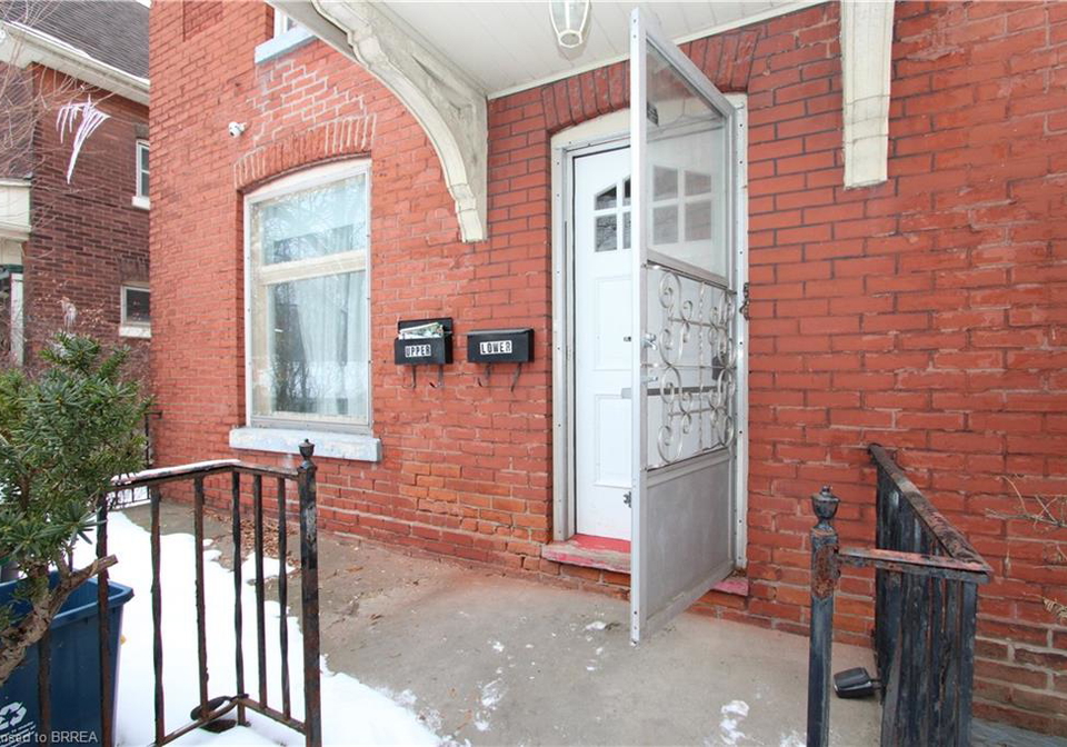 141-erie-avenue-brantford-ontario-40793127