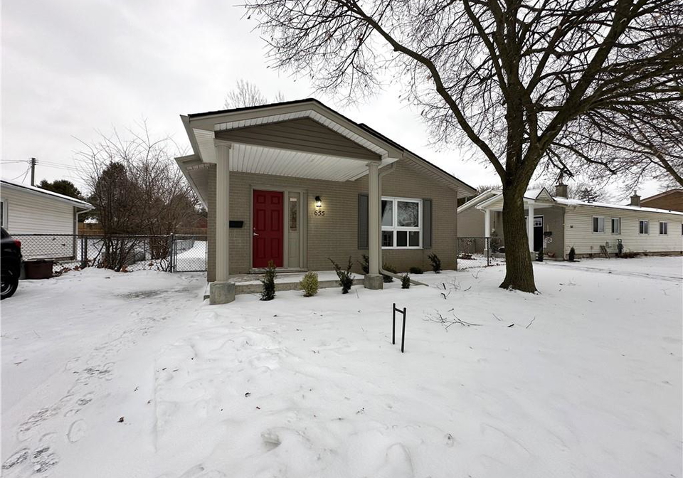 655-gibralter-street-delhi-ontario-40793223