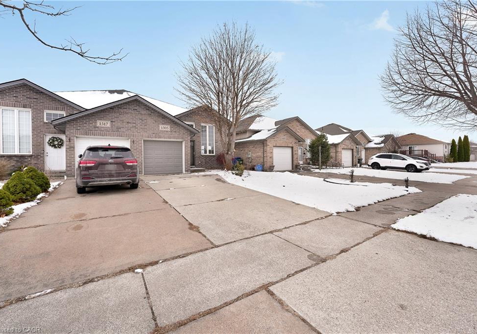 1505-highnoon-drive-windsor-ontario-40793243