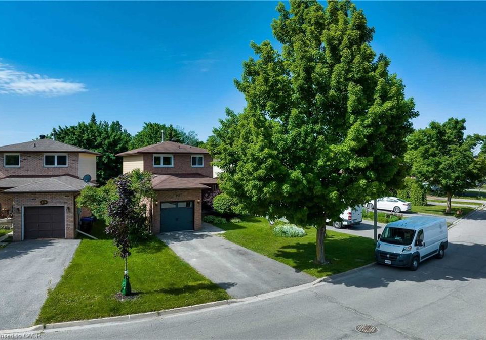 141-cunningham-drive-alliston-ontario-40793438