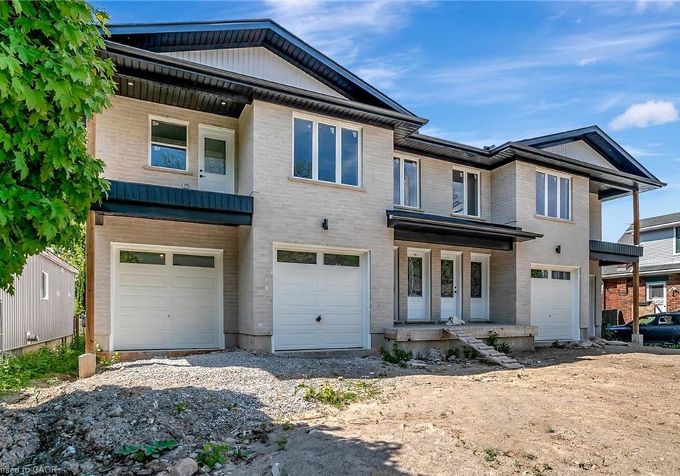 104-spruce-street-cambridge-ontario-40793455