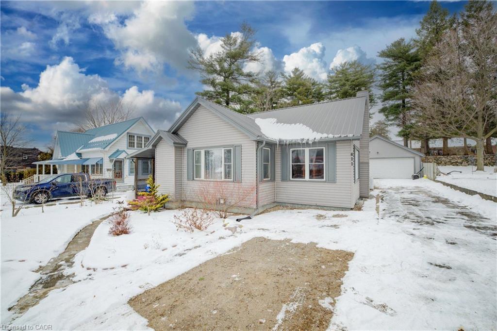 611-james-street-delhi-ontario-40793456