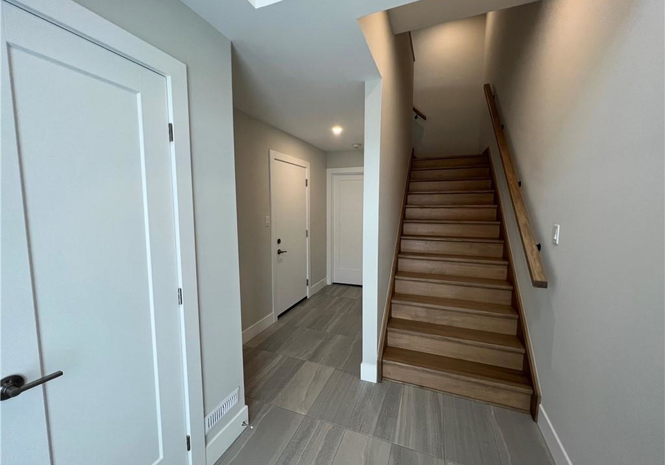 3547-emilycarr-lane-london-ontario-40793472