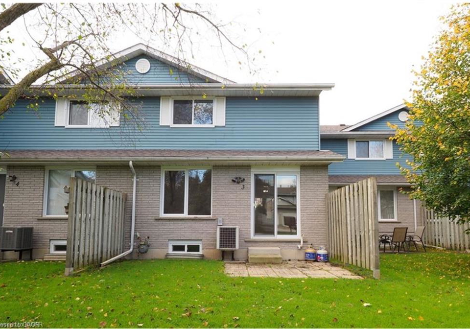 455-kingscourt-drive-waterloo-ontario-40793474