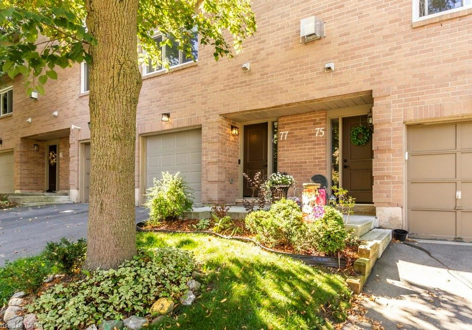 26-moss-boulevard-hamilton-ontario-40793525