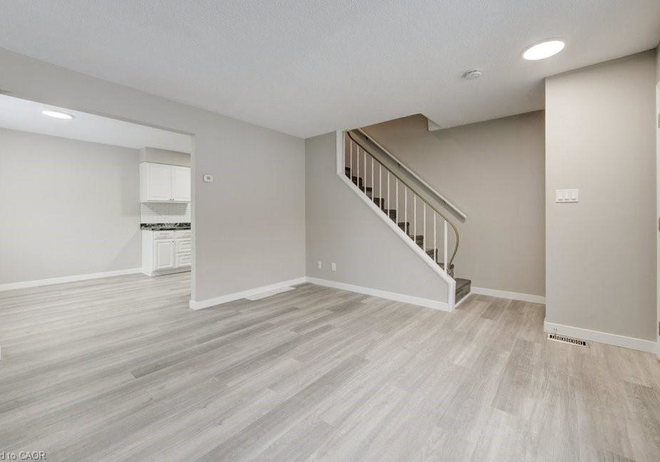 804-walter-street-cambridge-ontario-40793647