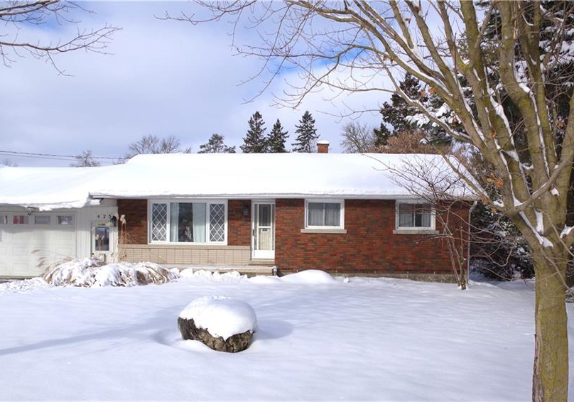 425-wellington-street-e-mount-forest-ontario-40793764