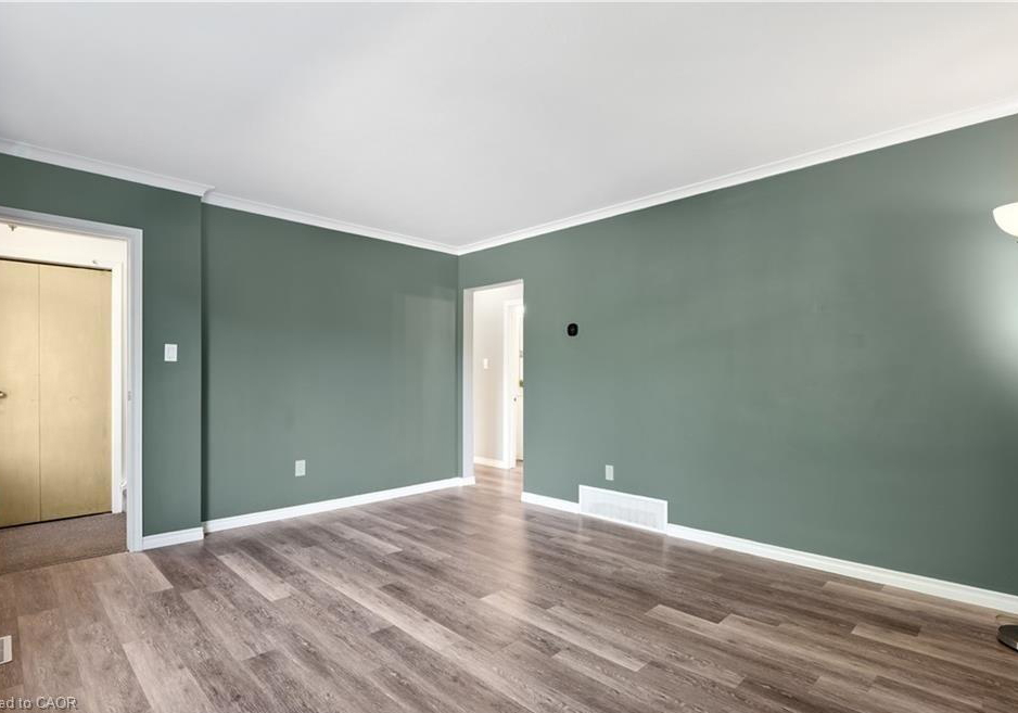154-montgomery-road-unit-b-kitchener-ontario-40793803