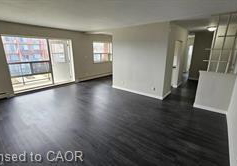 2205-king-street-e-hamilton-ontario-40793816