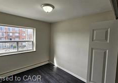 2205-king-street-e-hamilton-ontario-40793816