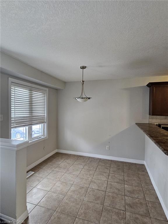 10-foxglove-crescent-kitchener-ontario-40793998