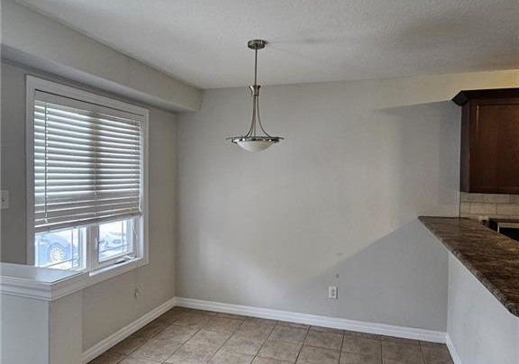 10-foxglove-crescent-kitchener-ontario-40793998