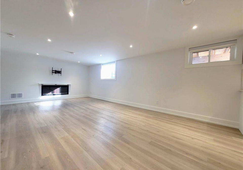 664-hiawatha-boulevard-ancaster-ontario-40794003