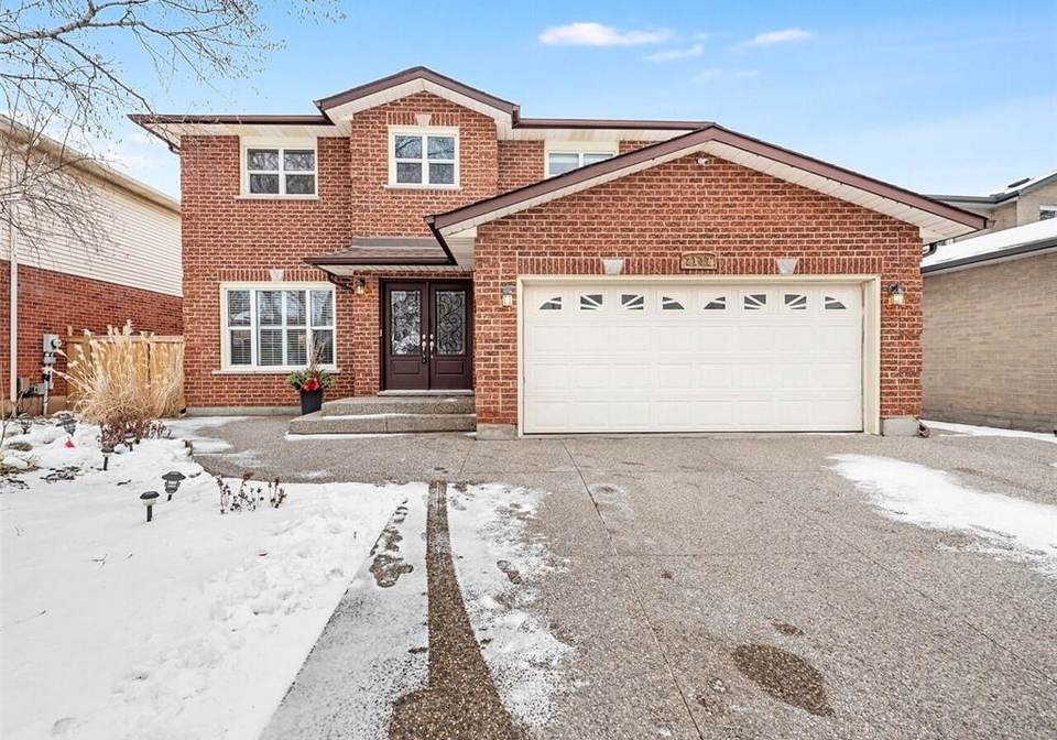 2137-cleaver-avenue-burlington-ontario-40794078