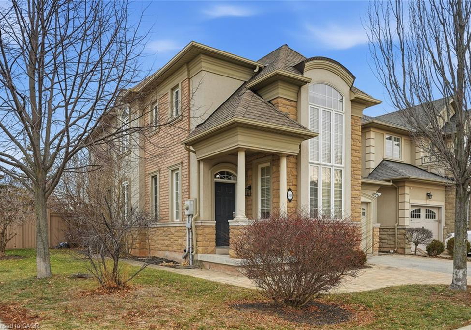 319-duskywing-way-oakville-ontario-40794101