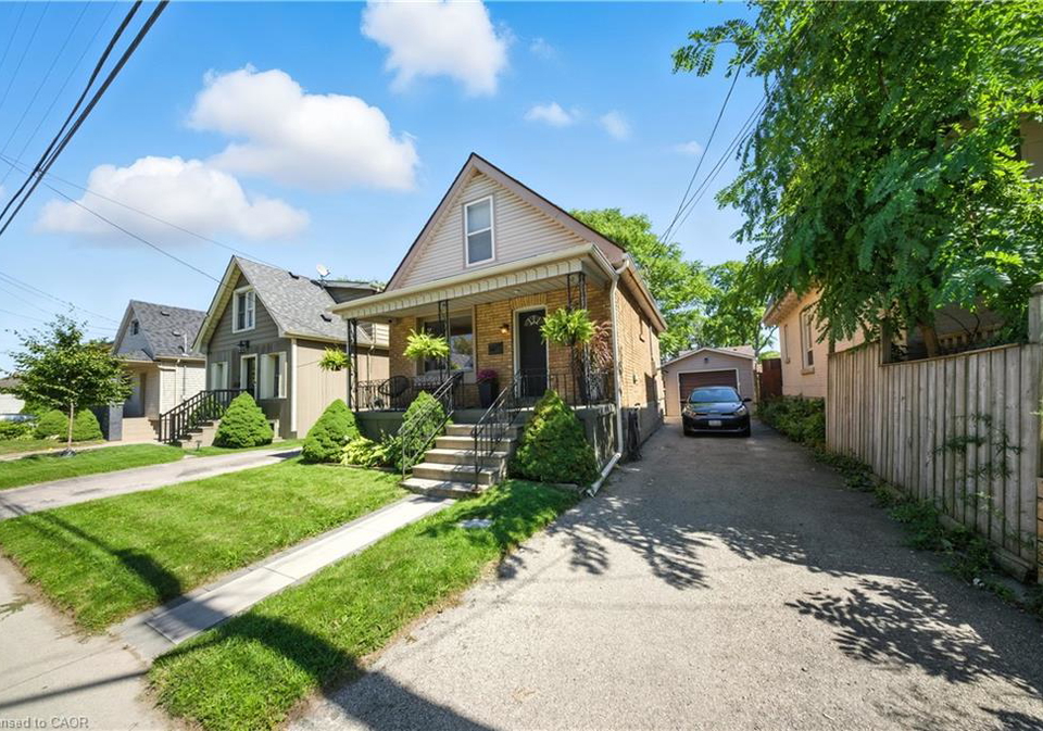 49-east-31st-street-hamilton-ontario-40794113