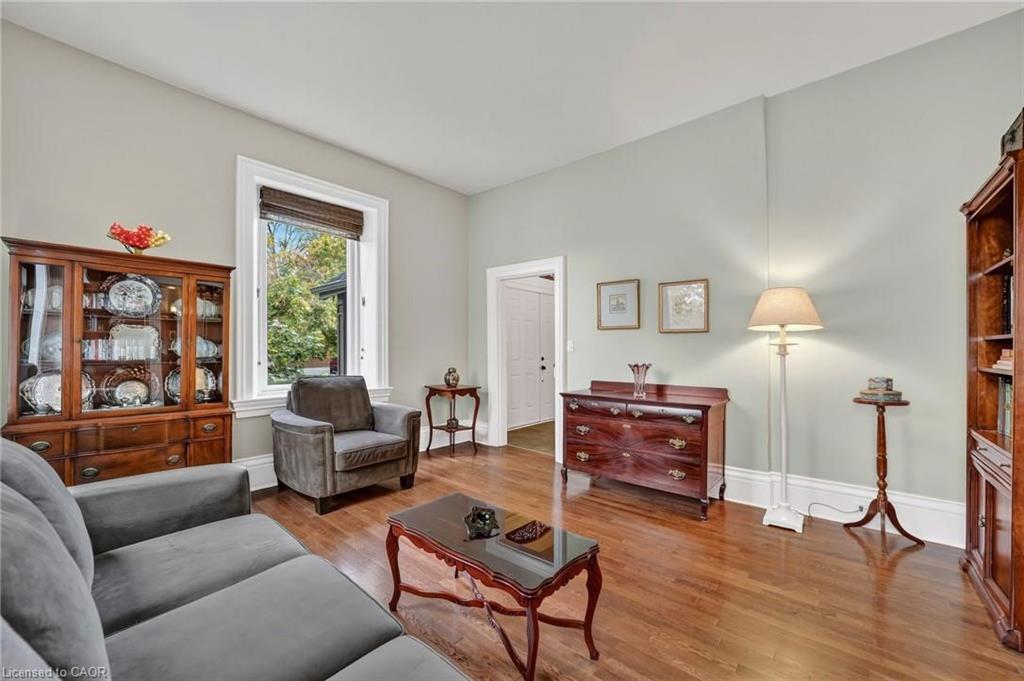 72-banfield-street-paris-ontario-40794164
