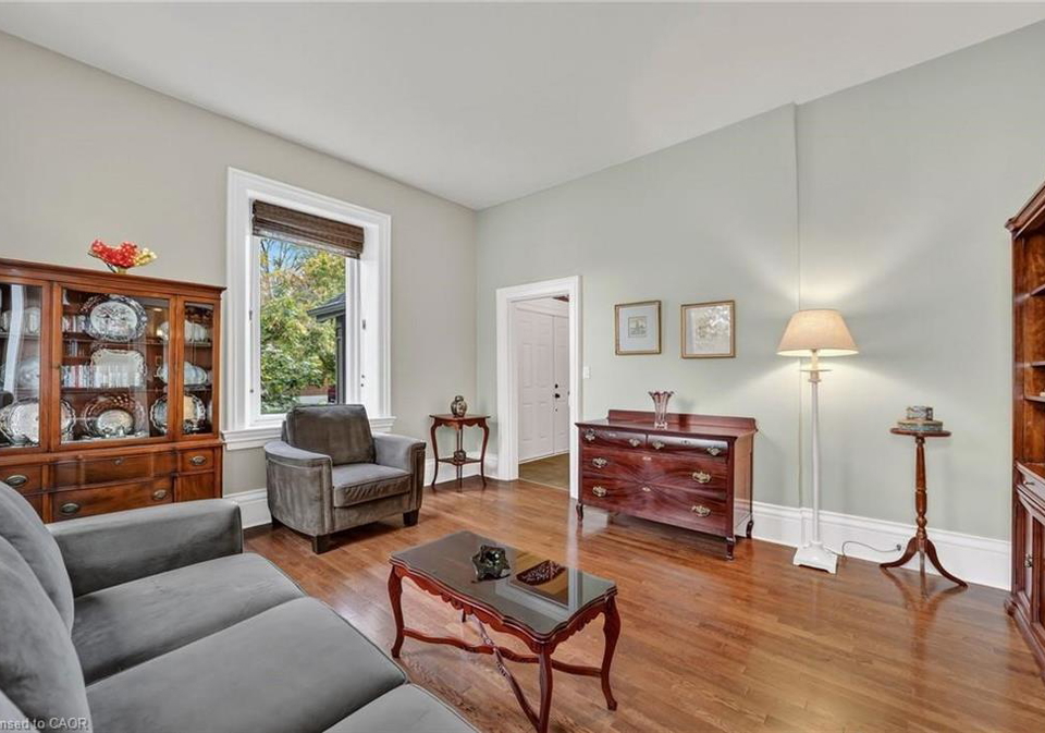 72-banfield-street-paris-ontario-40794164