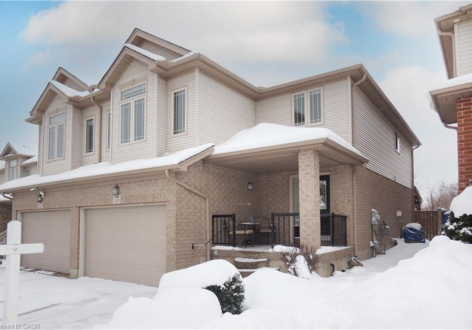 33-huck-crescent-kitchener-ontario-40794177
