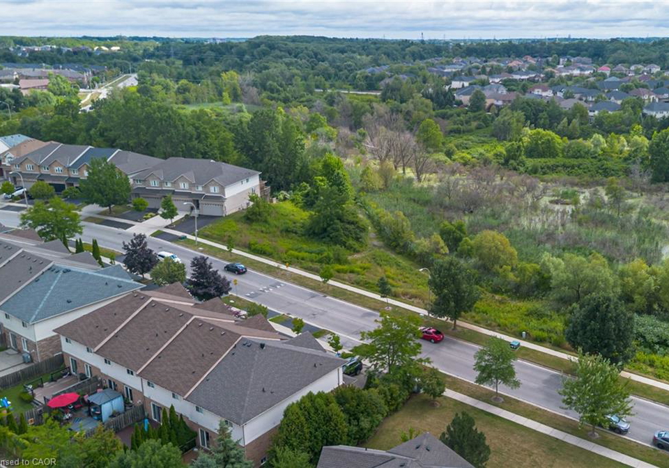 1105-harrogate-drive-ancaster-ontario-40794290