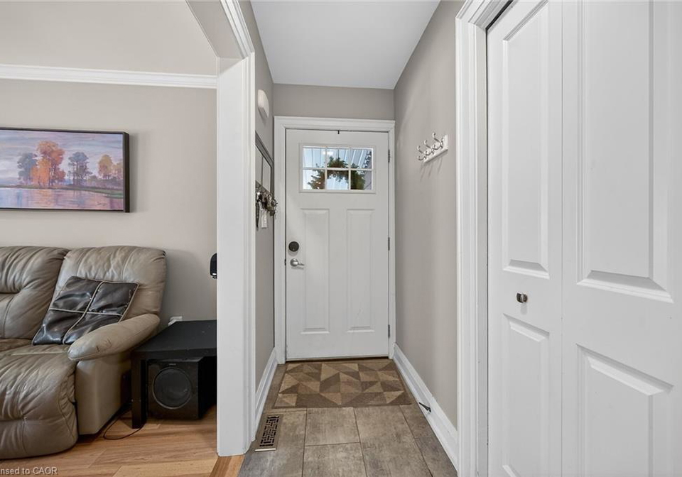 38-questor-court-hamilton-ontario-40794314